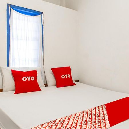 Oyo 93359 Kawi Homestay Praya Exterior foto